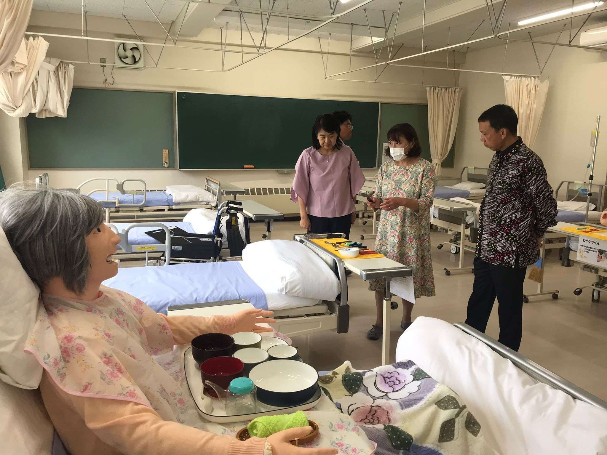 Jepang Akan Bentuk Satgas Industri Kesehatan dan Keperawatan Lansia