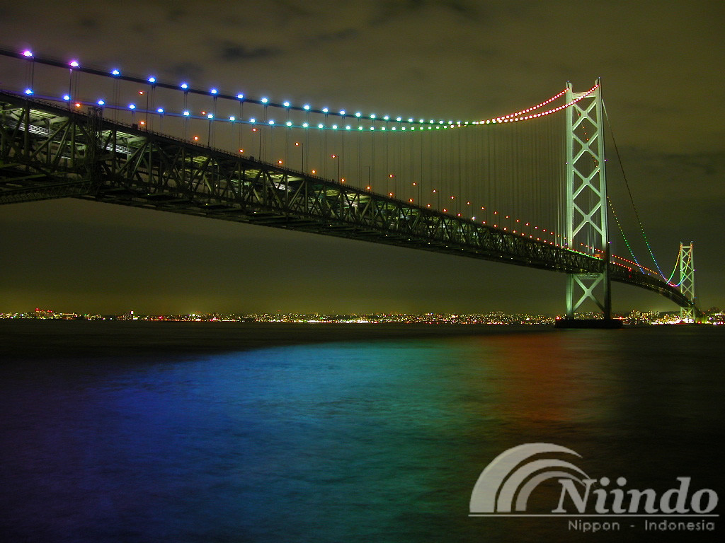 Jembatan Akashi-Kaikyo (明石海峡大橋)