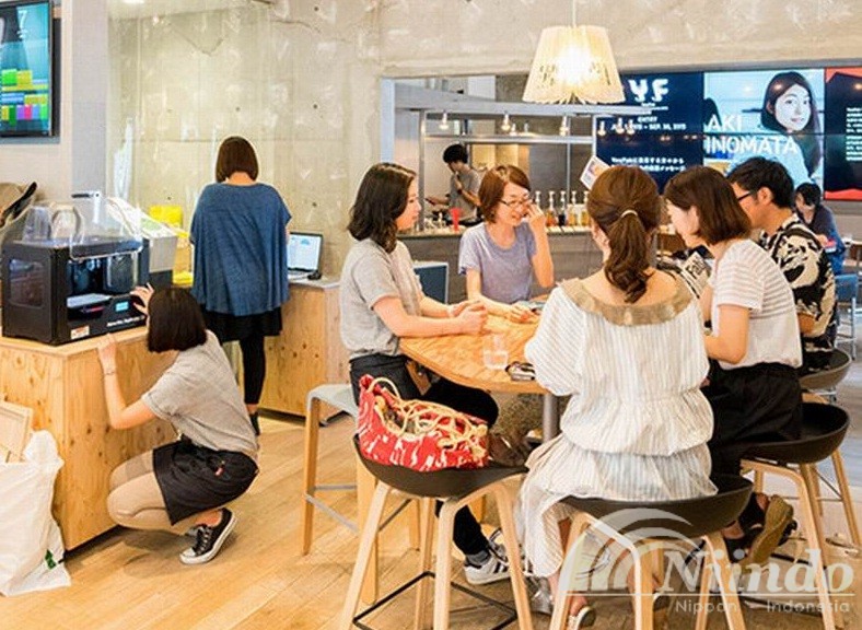 5 kafe unik di tokyo-FAB CAFÉ – DESIGN-AND-CREATE CAFÉ