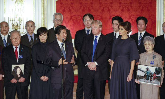 presiden Japan dan donald trump bertemu keluarga korban penculikan korea utara