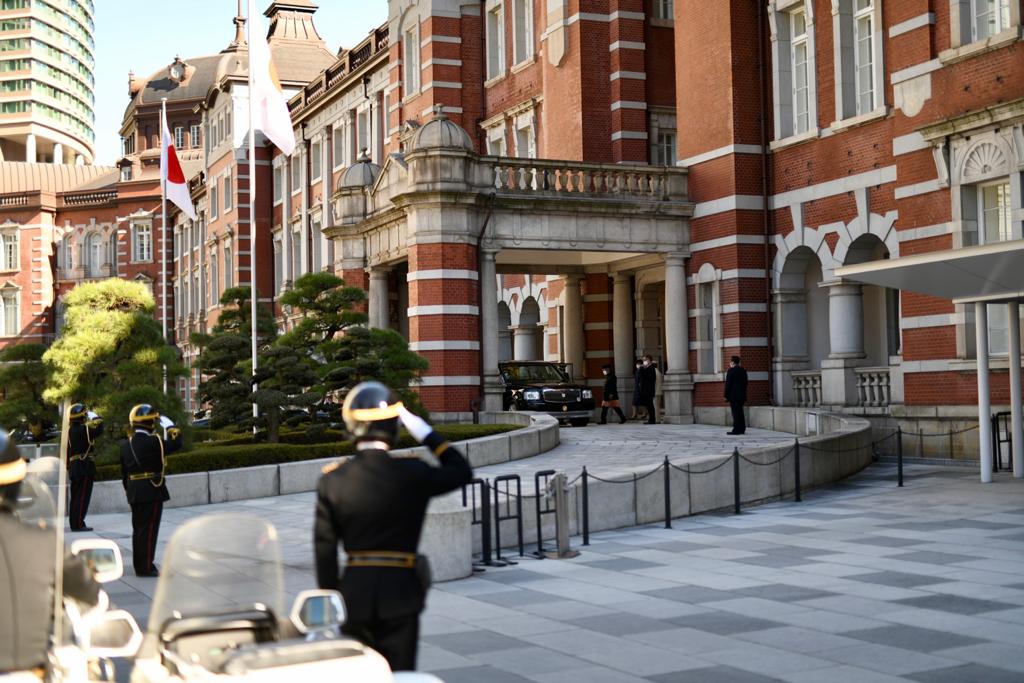 dubes-ri-untuk-jepang-heri-akhmadi-serahkan-surat-kepercayaan