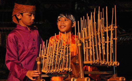 10-budaya-indonesia-yang-terkenal-di-mancanegara